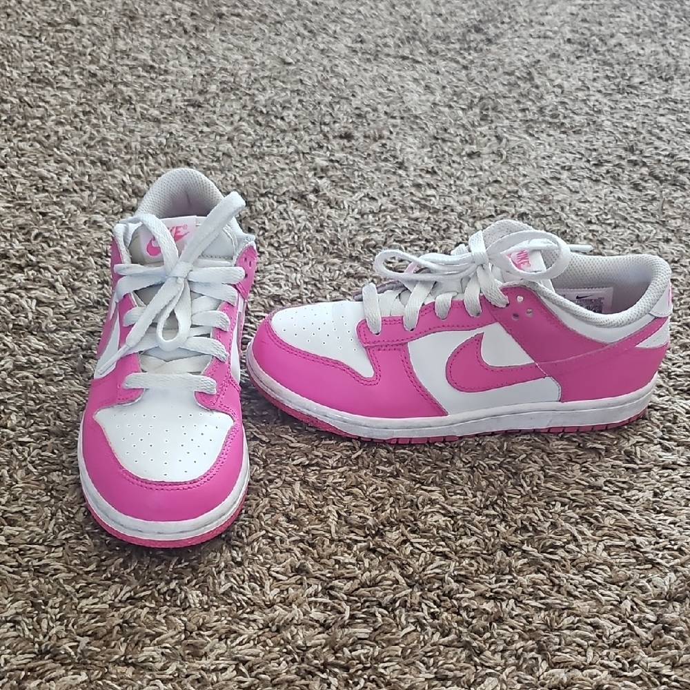 Nike Dunk Low Laser Fuchsia Size 3Y